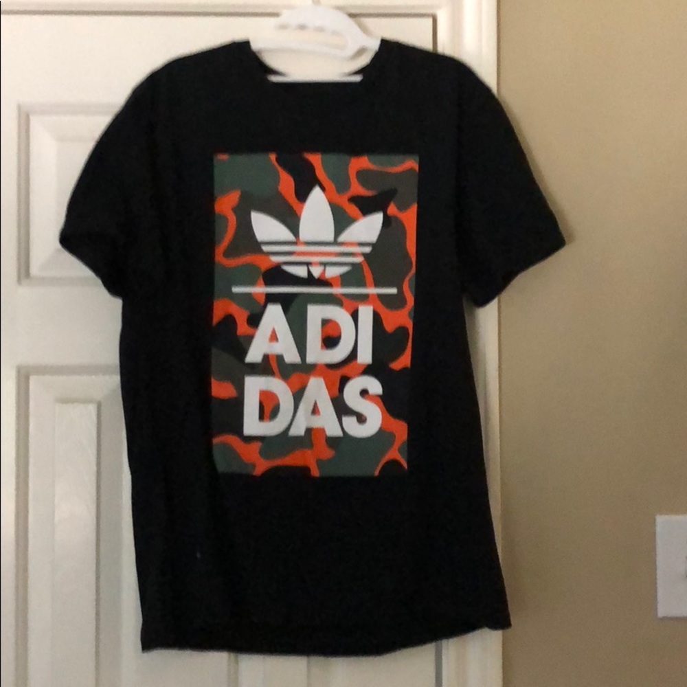 Adidas camo logo tee shirt